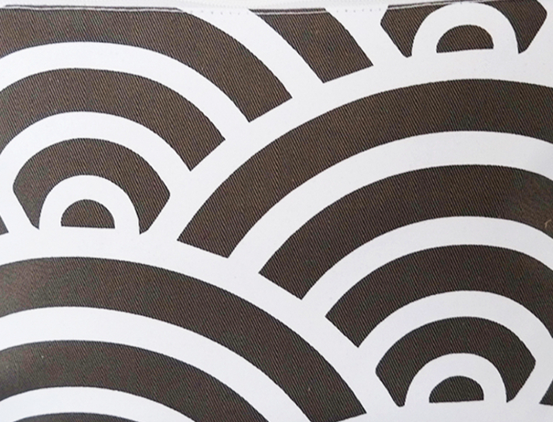 Gemusterte Kosmetiktasche