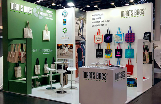 We are at the trade fair, but there is no fair 