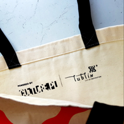 DRUCK IM TASCHENINNEREN